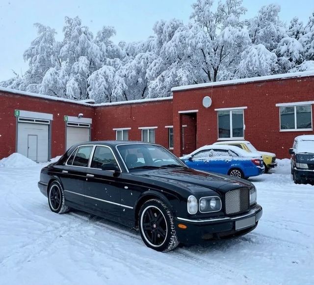 Bentley Arnage — фото 21